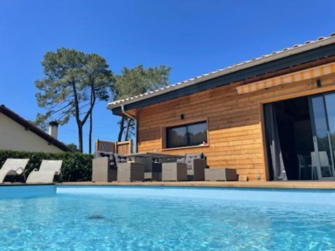Maison En Bois Moderne Et Spacieuse Avec Piscine * Soustons