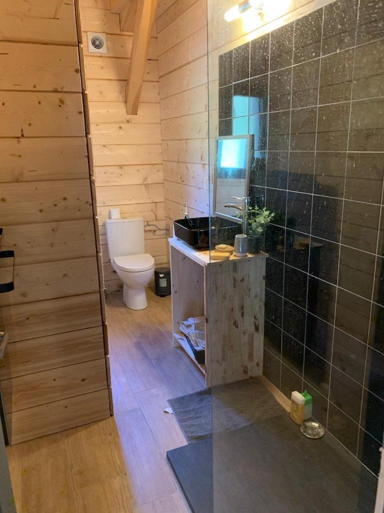 Maison En Bois Moderne Et Spacieuse Avec Piscine Hébergement de vacances Soustons